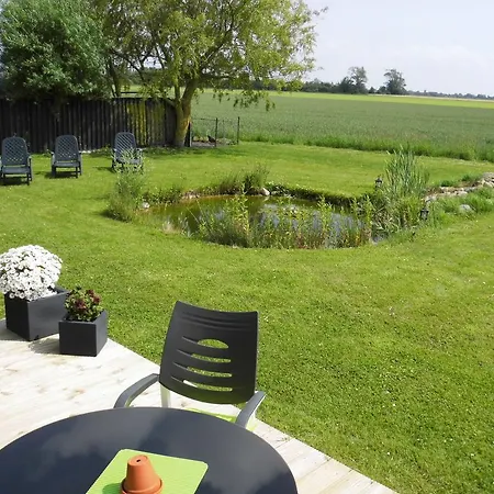 Konukevi Garni Morsum 3*